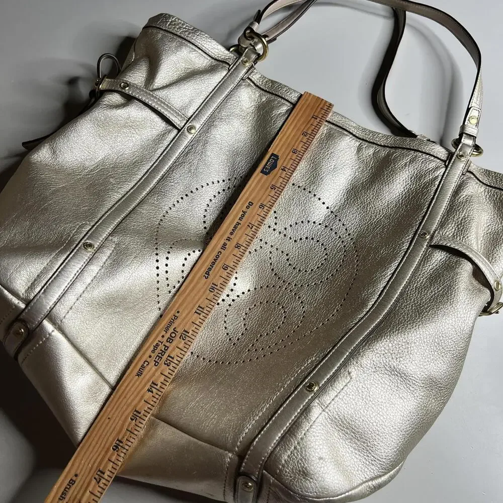 Coach Tote Bag‎ Womens Large Gold Metallic Leather Shoulder Pink Lining 17024